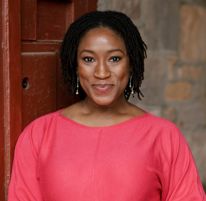 Tinuke Oyefule headshot